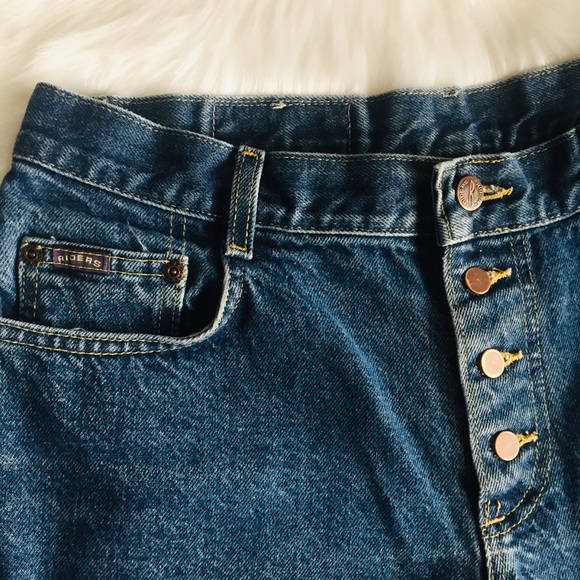 High waisted Jean Shorts - Picture 6 of 10